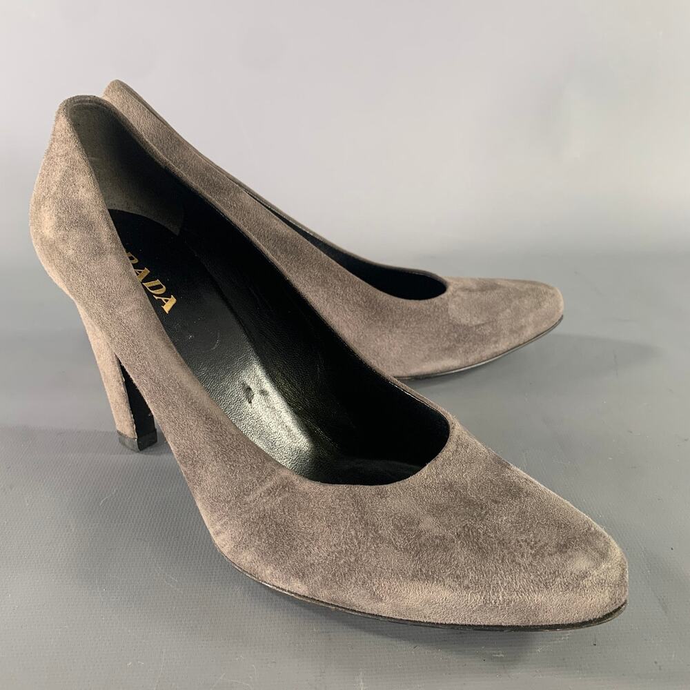 PRADA Size 9.5 Grey Suede Solid Pointed Toe Pumps